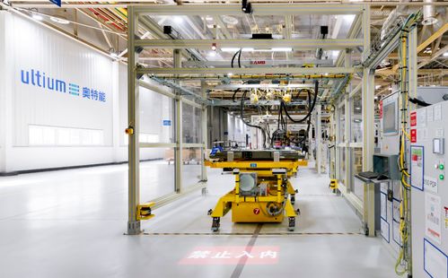 江夏區(qū)委書記張斐 危中尋機(jī) ,轉(zhuǎn)型升級產(chǎn)業(yè)鏈群